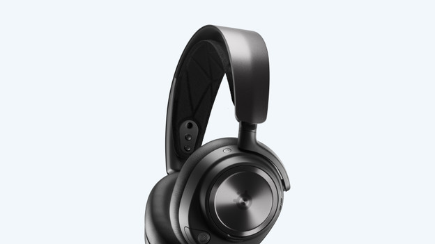 Arctis Nova Pro-Linie: Metall und Leder