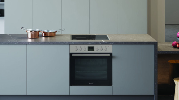 Stove and cooktop set