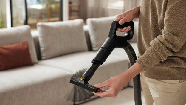 Miele vacuum with comfortable handle