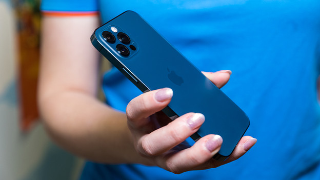 Glänzende, abgeflachte Seiten