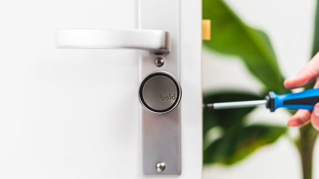 Entferne den Außenknauf