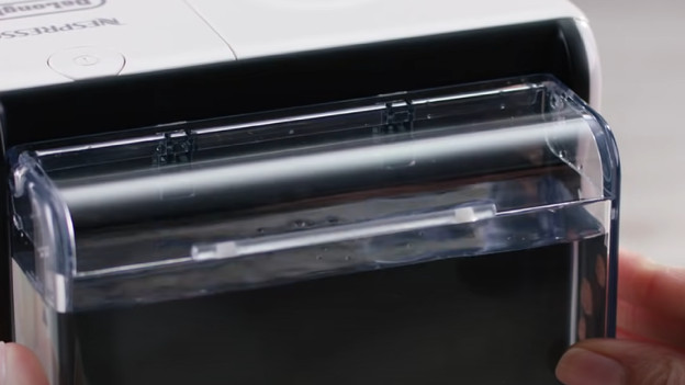 Füll den Wassertank auf