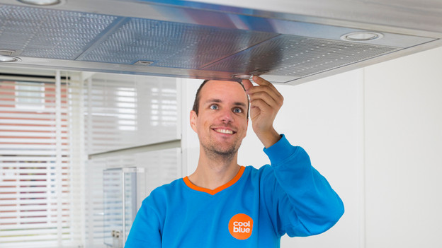 Replace the light of the range hood