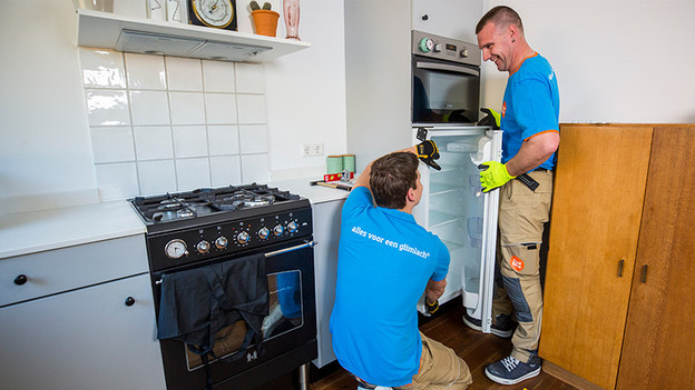 Coolbluer mit Kühlschrank