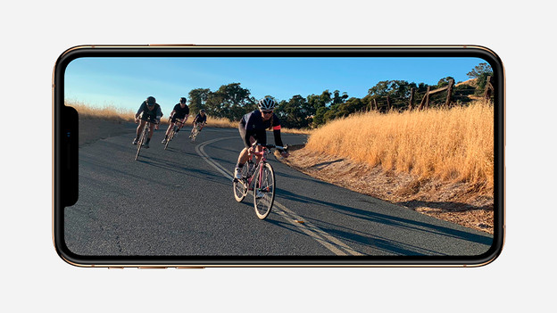 iPhone Xs: the first 6.5-inch screen