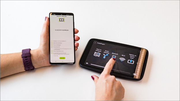 Connect your TomTom to your smartphone via Bluetooth