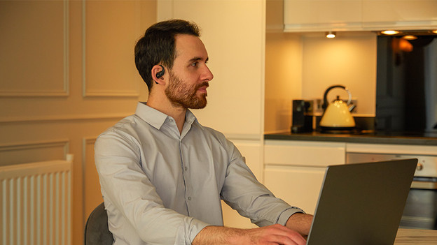 Shokz OpenFit einsetzen