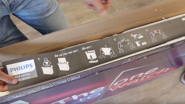 Zubehör aus dem Karton entfernen