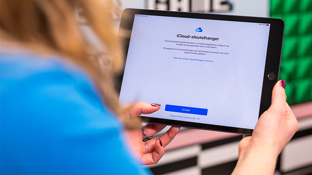 Set up iCloud Keychain