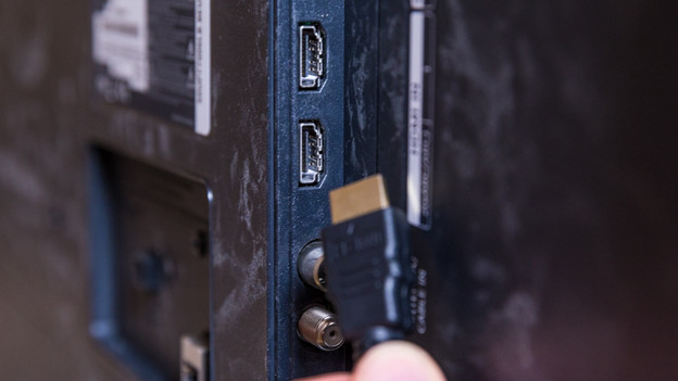 HDMI an den Fernseher anschließen