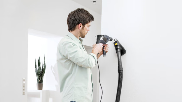 Bohrstaub auffangen mit Industriestaubsauger