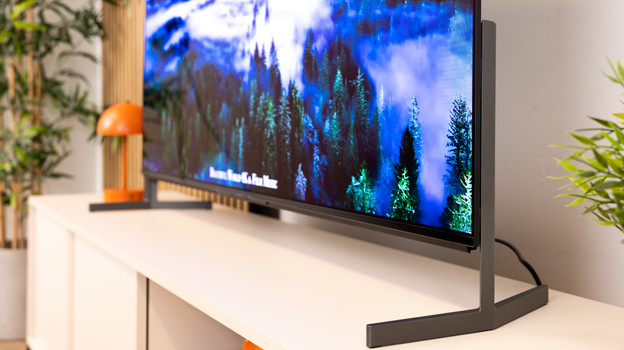 Schlankes Design Sony Bravia 8 II