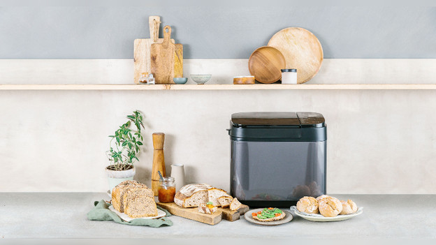 Brotbackautomat mit Brot