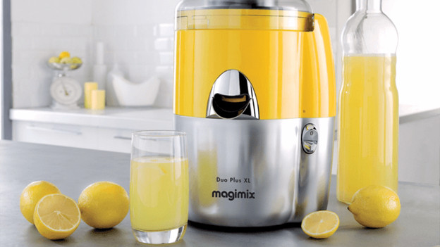 Juicer: fruit and vegetables with a lot of moisture