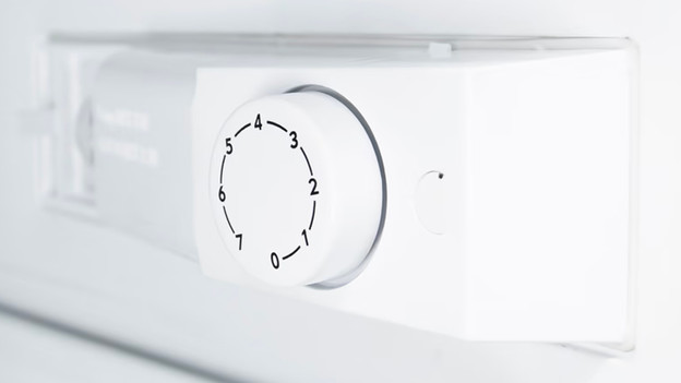 Fridge with a dial