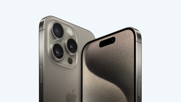 Apple iPhone 15 Pro (Max): zoom in extra far