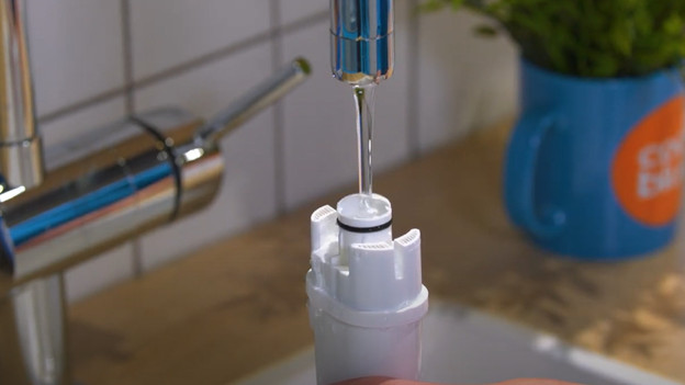 Bereite den Wasserfilter vor