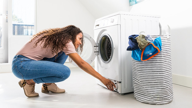 Customer with washing machine