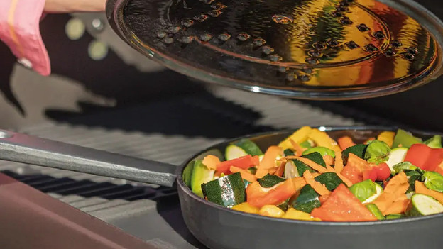 Barbecue pans