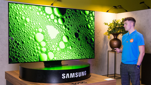 Vibrant colors and high brightness