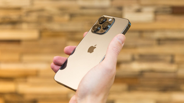 iPhone 13 and iPhone 13 Pro