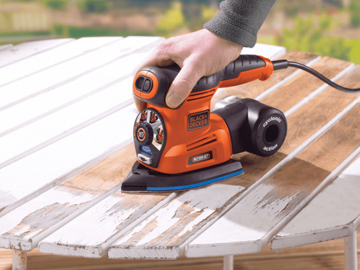 BLACK+DECKER KA280LKA-QS product in use