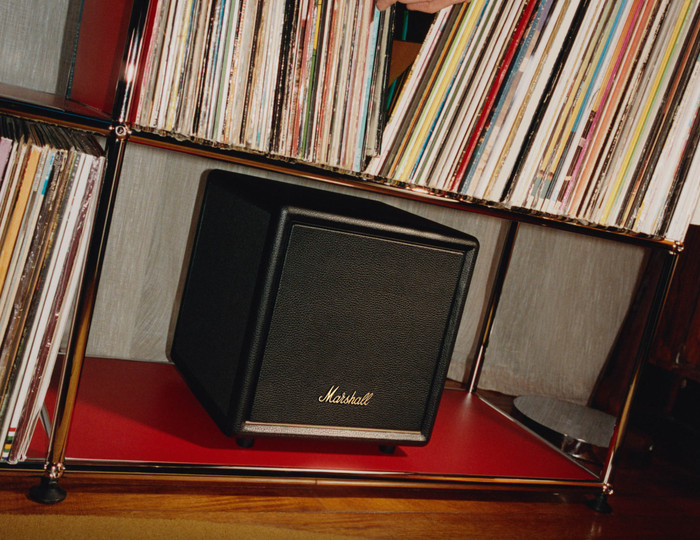 Marshall Heston Sub 200 Creme produkt in gebrauch