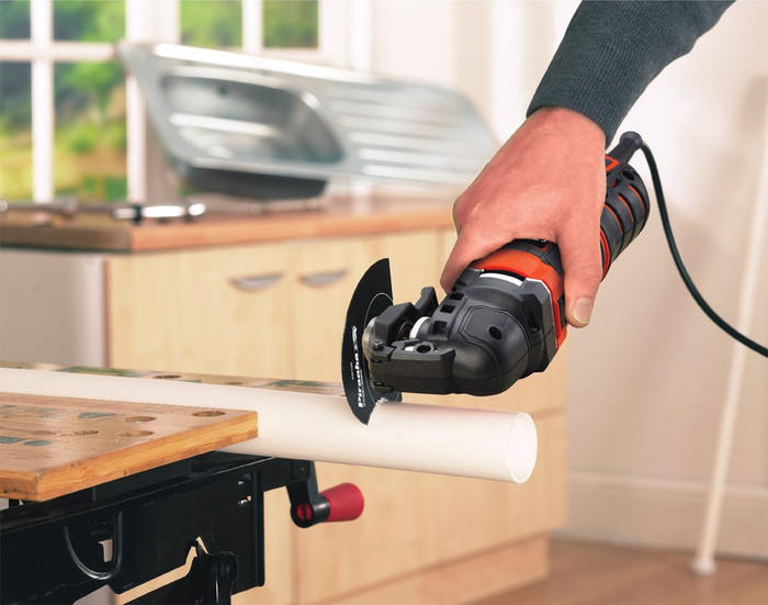 BLACK+DECKER MT300KA-QS product in use