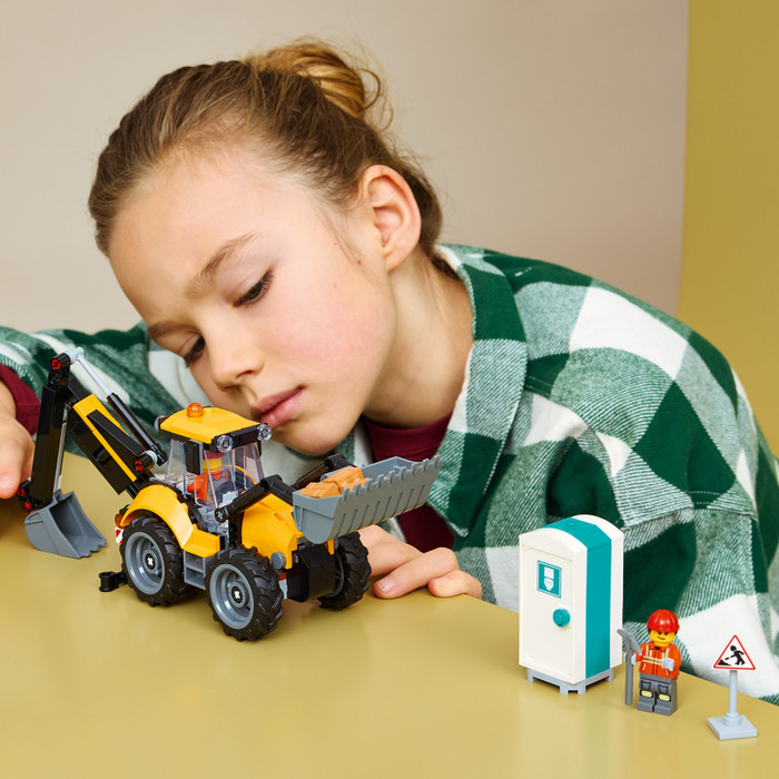 LEGO City Gelber Baggerlader 60480 produkt in gebrauch