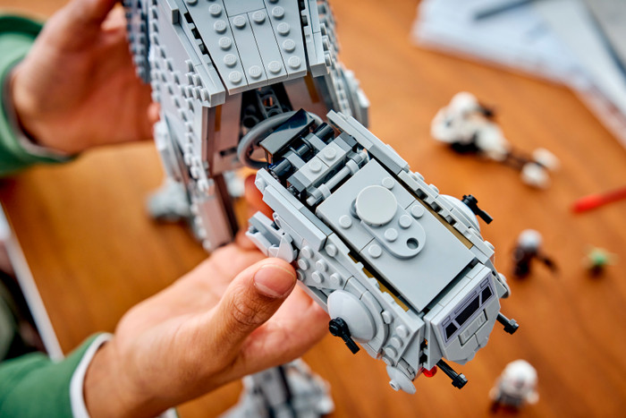 LEGO Star Wars AT-AT des Restimperiums mit INT-4 75454 detail