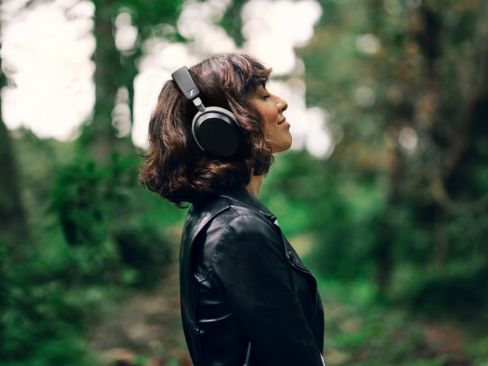 Sennheiser HDB 630 product in use