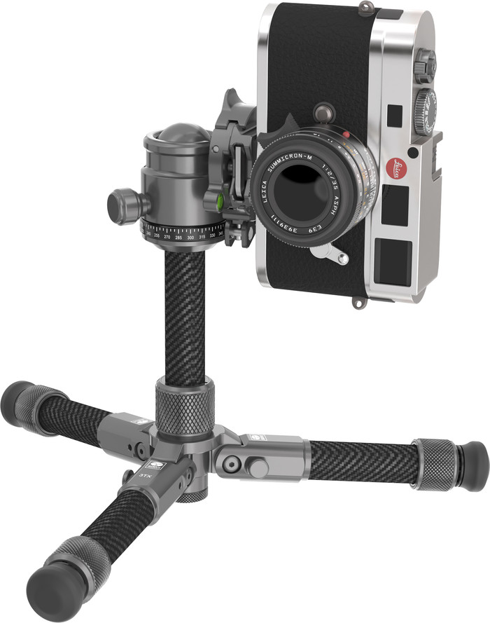Sirui 3TX + 3T5 Table Tripod Kit product in use