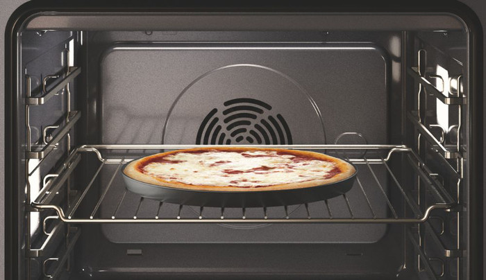 Bauknecht BBI7 310C PIZZA produkt in gebrauch