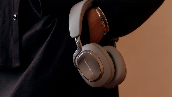 Bowers & Wilkins Px8 S2 Pearl Blue detail
