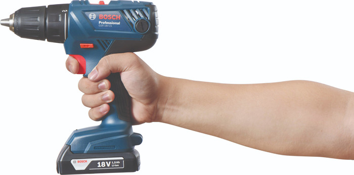 Bosch Professional GSR 18V-21 + GDR 18V-160 Kombiset rechte seite