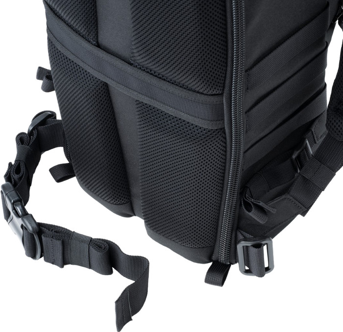 Think Tank DarkLight Reiserucksack 14L Schwarz detail