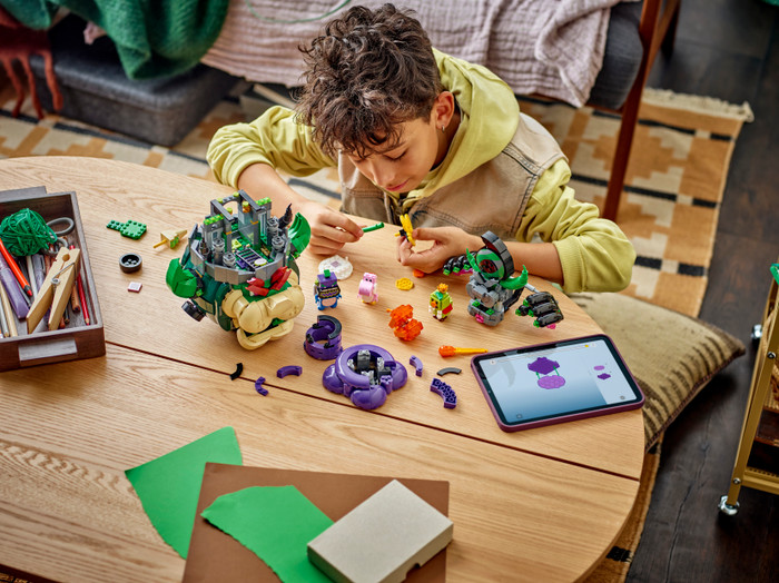 LEGO Super Mario Prinz Florian und Schloss-Bowser 72042 produkt in gebrauch