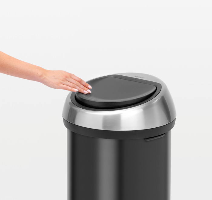 Brabantia Touch Bin 60L Matte Black Fingerprint-Proof + Trash Bags (120 units) detail