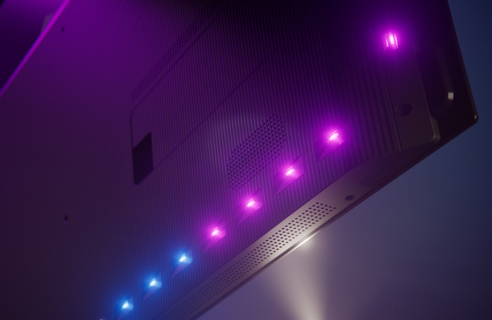 Philips Ambilight 65 Zoll OLED951 (2026) detail