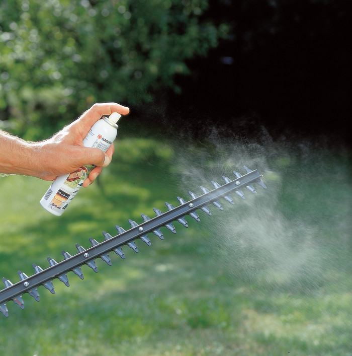 Gardena Pflegespray produkt in gebrauch
