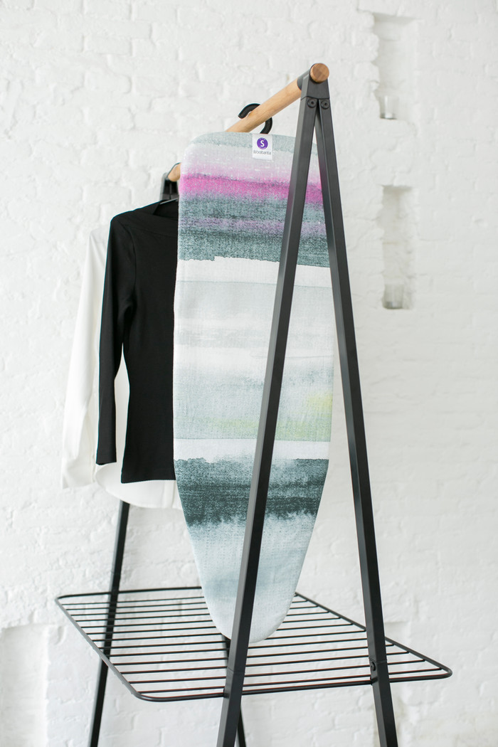Brabantia Table Ironing Board S 95x30cm Morning Breeze product in use