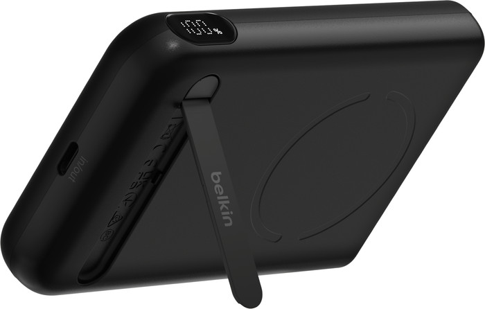 Belkin UltraCharge Pro Wireless Powerbank mit MagSafe 10.000 mAh mit Schnellladen Schwarz detail