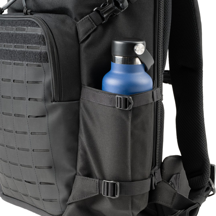 Think Tank DarkLight Reiserucksack 20L Schwarz detail