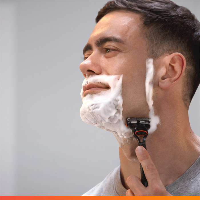 Gillette Fusion5 Ersatzklingen (24 Stück) produkt in gebrauch