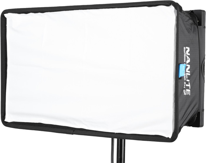 Nanlite PavoSlim 120C RGB LED panel detail