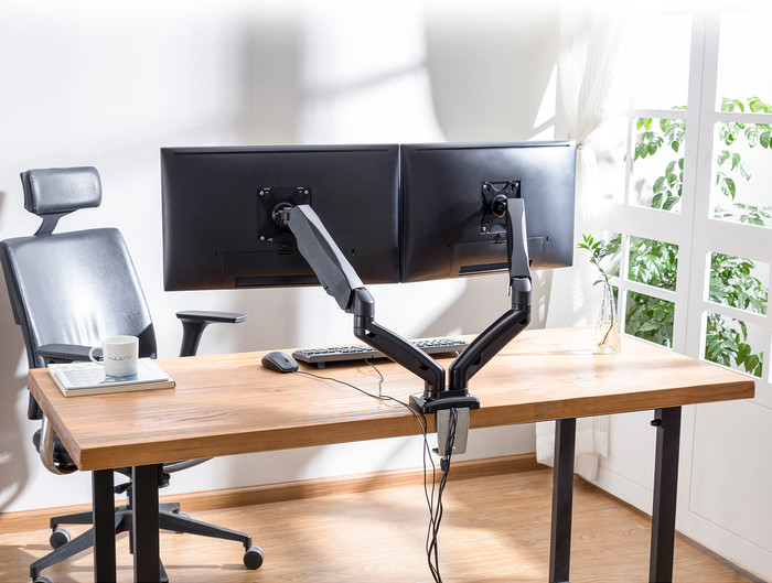 ACT AC8312 Monitor Arm product in use