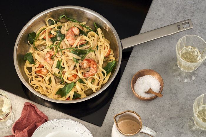 Fissler Original-Profi Collection Crispy Bratpfanne 24 cm produkt in gebrauch