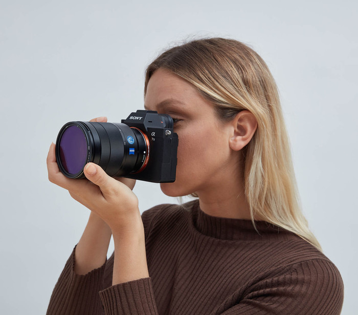 Urth 67mm ND2-400 (1-8.6 Stop) Variable ND Lens Filter product in use