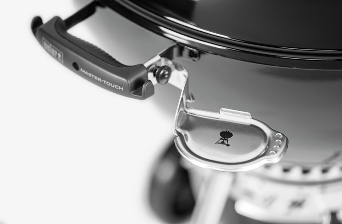 Weber Master Touch Premium E-5770 Black detail