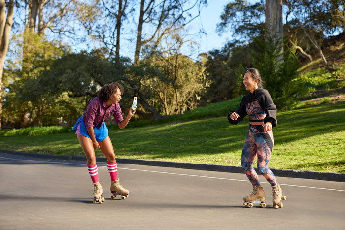 SANDISK Creator Phone SSD 2TB product in use